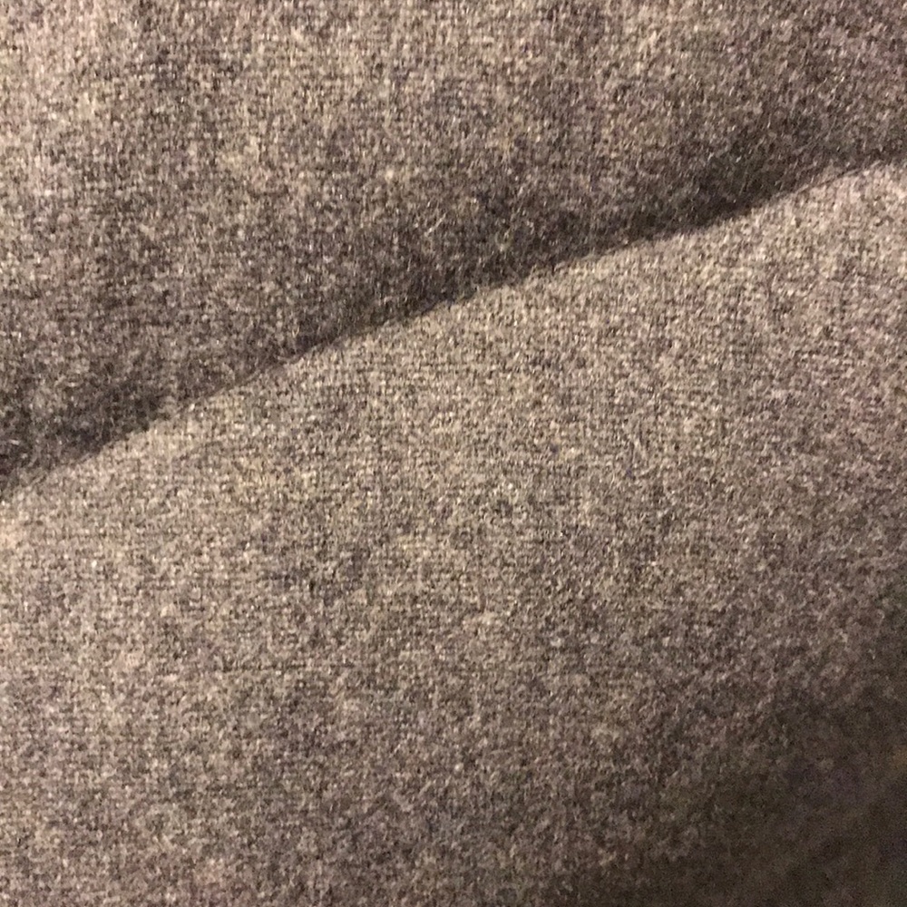 Gap - Picture 3 of 5